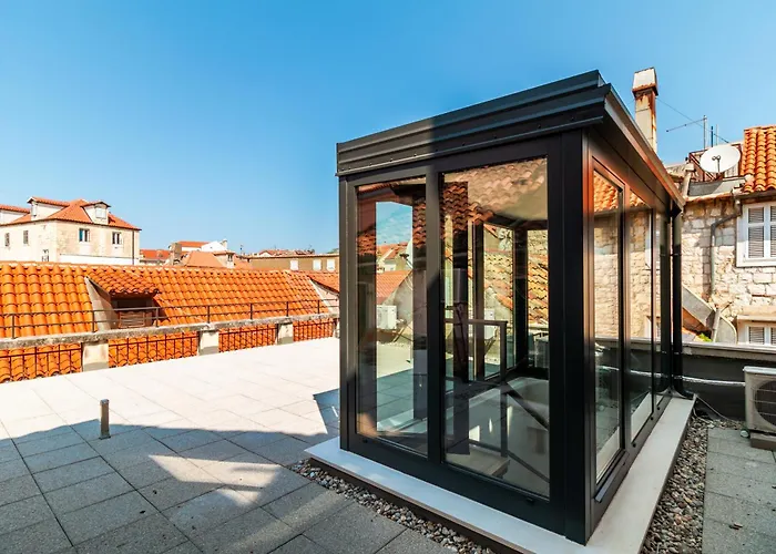 Luxury Terrazza Sette 招待所 3*